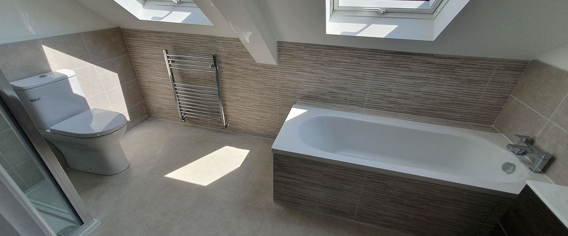 Sale New House & Home Builder - Bathroom Slide